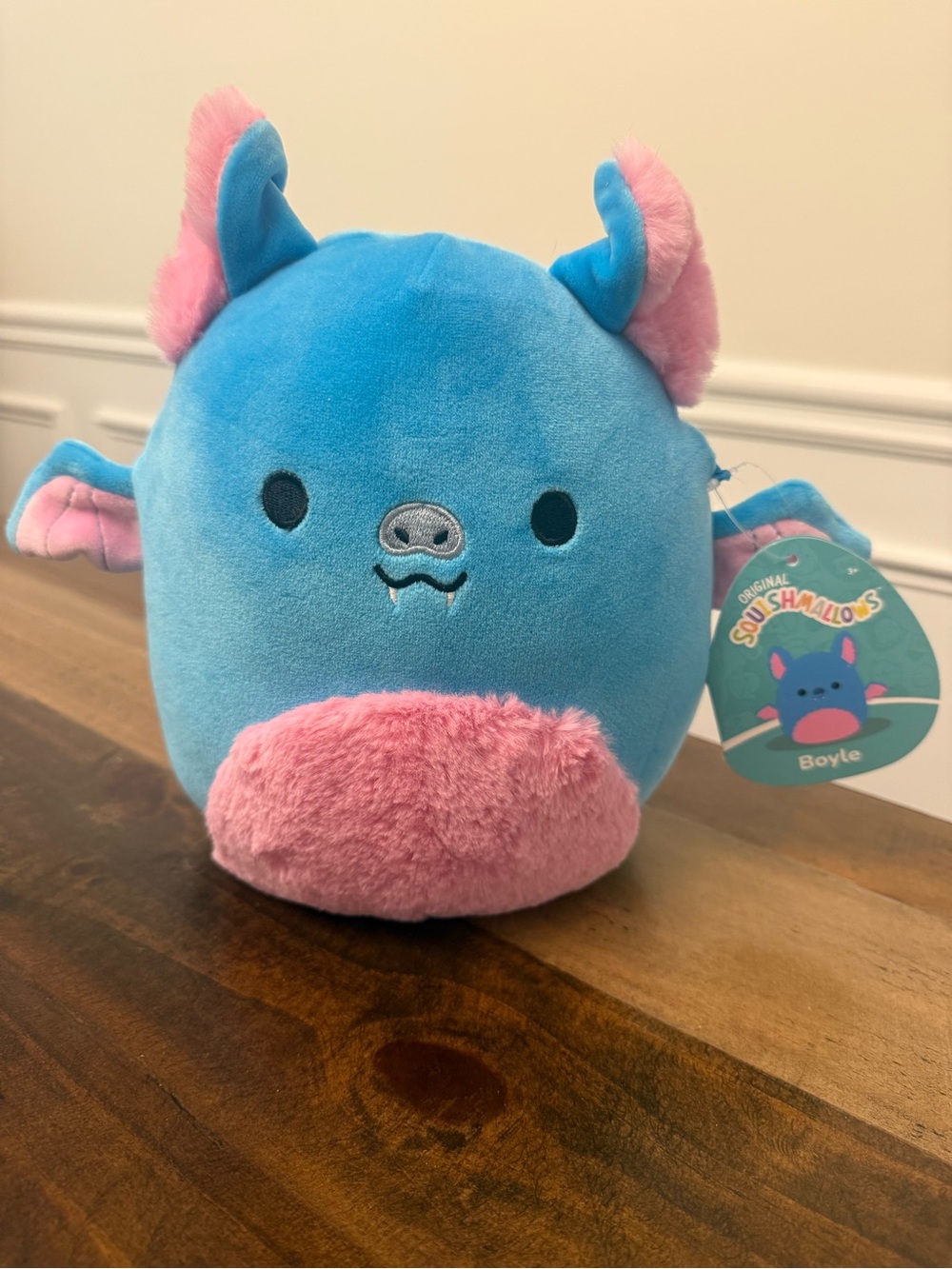 Squishmallows Boyle the Fruit Bat 9" Plush BNWT Blue Pink Bat 8 Inch NWT